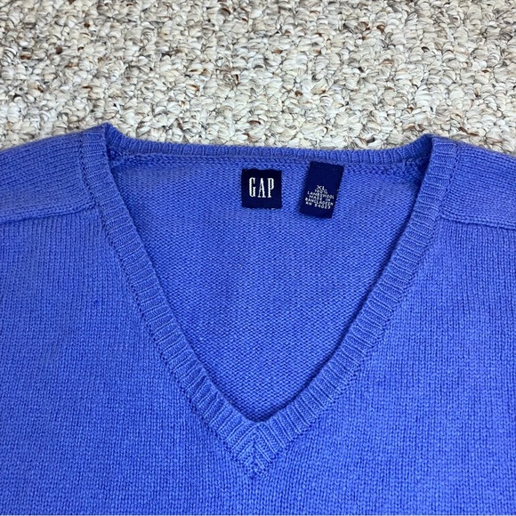 Gap Vintage Womens Vneck Sweater Size XL 100% Lambs Wool Pullover Casual - Picture 4 of 10